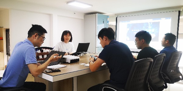 芯洲科技莅临荔枝视频APP黄色下载电子进行产品线培训